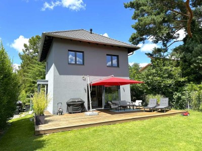 Lieber Haus statt Wohnung - Freistehendes KFW-55 Haus mit Garten und großer Terrasse im Eichkamp