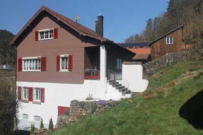 Bad Wildbad, charmantes Fachwerkhaus mit Erweiterungspotenzial, ideal für die Großfamilie