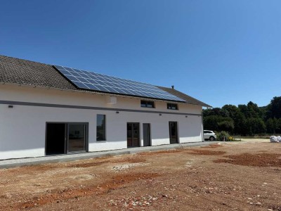 Großzügiges Wohnhaus mit Topausstattung und 3fach Garage