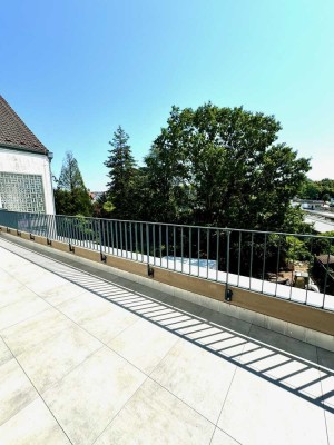 Penthouse Wohnung  mit sonniger Dachterrasse in zentraler Lage von Langen