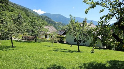 Charmantes Sanierungsobjekt in Radenthein: 5 Zimmer, Balkon und viel Potenzial!