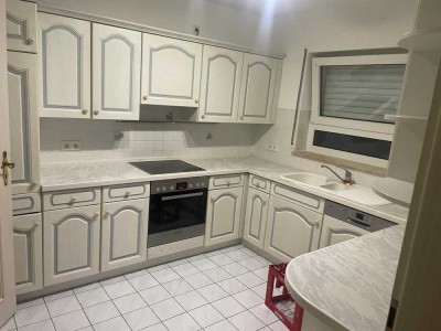 Attraktive 3,5-Zimmer-Wohnung mit Einbauküche in Erlenbach am Main