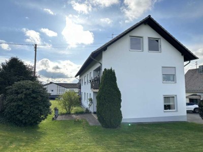Schöne, teilmodernisierte 3-Zimmer-DG-Wohnung in gepflegtem 6-Parteienhaus in Fluterschen