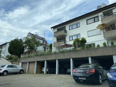 3-Zimmer-Dachgeschosswohnung mit großer Küche