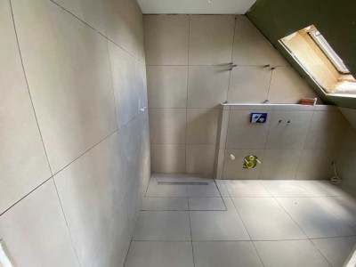 Neubau - DG Wohnung mit schöner Dachterasse