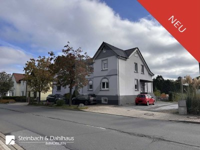 Halver - Zentrum: Zweifamilien-DHH mit ca. 150qm Wohnfläche und ca. 850qm Grundstück