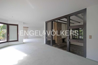 Großzügige 4-Zimmer-Wohnung mit Garage
in exklusiver Lage