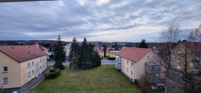 3-Raum-Wohnung -- mit Balkon