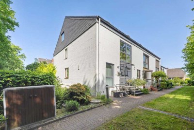 Modernisiertes Reihenendhaus mit Garten und Garage auf Erbpachtgrundstück