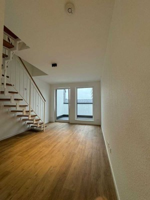 Schicke Maisonettewohnung mit Balkon und Einbauküche