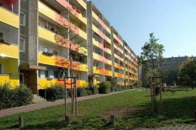 Hoch hinaus: zentrale 3-Raum-Wohnung in der Friedrichstadt.