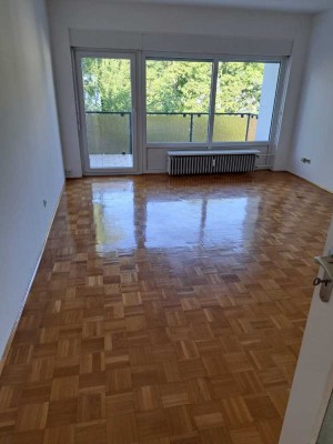 2 Zimmer Wohnung mit Balkon in Niedernhausen