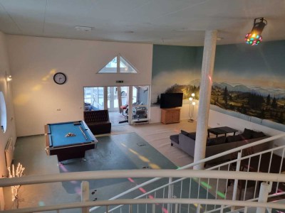 145qm Loft Wohnung 3 Zimmer Billardtisch EBK Stellplatz