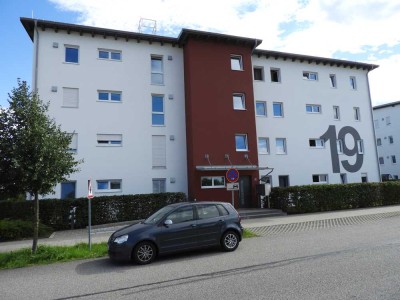 Familienfreundlich - 3-Zi.-Erdgeschosswhg. mit Terasse & großem Garten sowie Tiefgaragenstellplatz