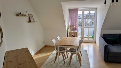 Hochwertige 2 ZKB (DG) Univiertel Augsburg