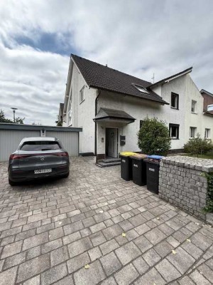Dachgeschoßwohnung mit Balkon