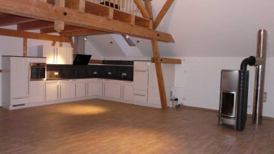 Einzigartige Loftwohnung mit 40m² Balkon und eigenem Garten!
