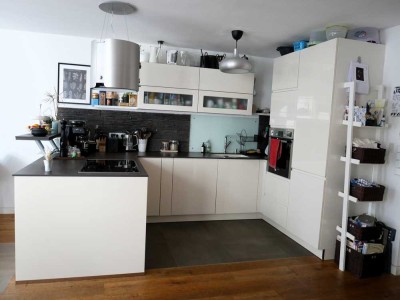 Exklusive 3-Zimmer Wohnung mit Balkon und Einbauküche in München-Thalkirchen