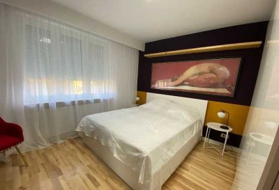 Attraktive und vollständig renovierte 2-Zimmer-Wohnung mit EBK in Regen