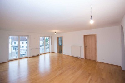 Schöne 3-Zimmer-Wohnung mit Balkon in Schnelldorf