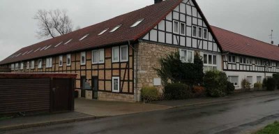 Schöne 3-Zimmer-Wohnung mit Holzterrasse und kleinem Gartenbereich in Süpplingen