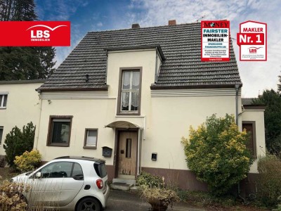 4-Familienhaus sanierungsbedürftig in Langenfeld mit 4.409m² Grdst.