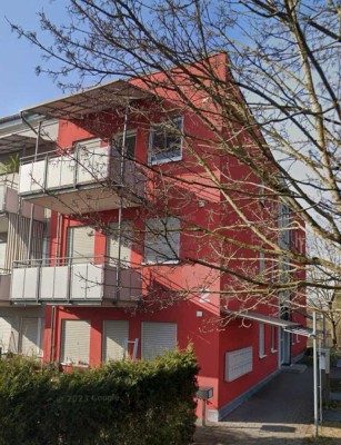 Stilvolle, gepflegte 1-Zimmer-Wohnung mit Balkon, Einbauküche und TG Stellplatz in Pfuhl