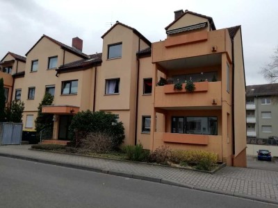 Geschmackvolle 2-Zimmer-DG-Wohnung mit Balkon in Ludwigshafen