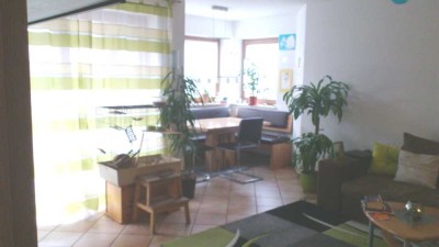Attraktive 3-Zimmer-Erdgeschosswohnung mit EBK, Garten u. Fußbodenheizung