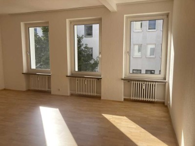 Modernisierte 2-Zimmer-Wohnung mit Balkon in Bochum