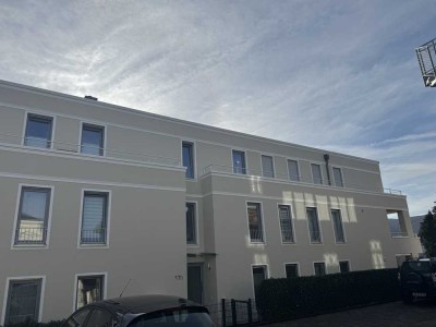 Top Neubauwohnung - Süd-Westbalkon - frisch renoviert!