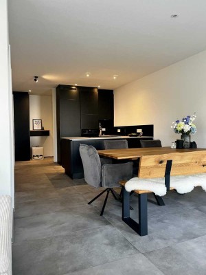 2-Zimmer-Erdgeschosswohnung mit gehobener Ausstattung und eigenem Garten