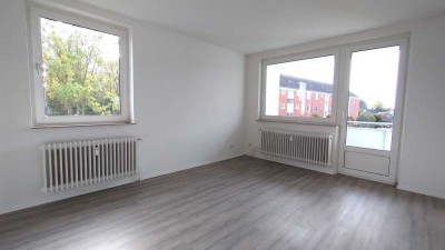 NEU! EINE KALTMIETE GESCHENKT! 2 -Zimmerwohnung | Badewanne | Balkon |