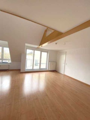 Individuelles und ausgefallenes Dachgeschoss - Loft mit Galerie in super Lage Martinsviertel!