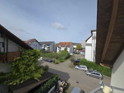 Sonnige 5- Zimmerwohnung ab sofort mit 2 Balkonen + EBK von privat