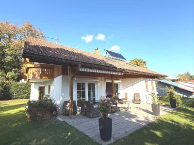 Sehr gepflegtes Einfamilienhaus mit ELW in Ebratshofen