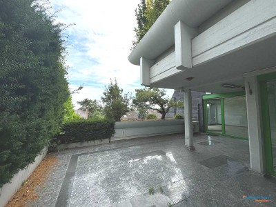 Exklusive 2,5-Zimmer-Wohnung mit Balkon & Terrasse im Herzen Stuttgarts