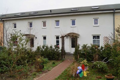 Reihenhaus nahe Wusterhausen mit Gartenanteil und Stellplatz