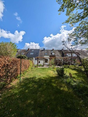 Idyllisches Mittelreihenhaus vor den Toren Hamburgs
