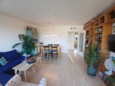 Stilvolle, modernisierte 3-Raum-Wohnung mit Balkon in Ostfildern-Kemnat
