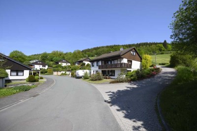 Geräumiges 4-Zimmer Haus mit Balkon und Garten direkt am Waldrand