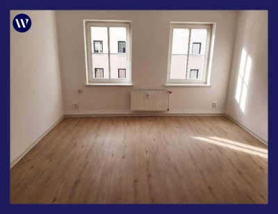 Gemütliche und renovierte 3-Zimmer-Wohnung mit neuem Boden, Tageslichtbad, separate Küche