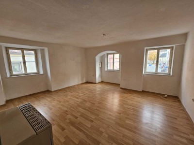 ... großzügige Wohnung in der Mühldorfer Altstadt