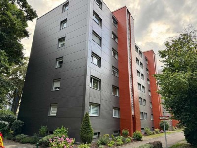 Schöne, renovierte(Kern-sanierte) 2-Zimmer-Wohnung in !!! Kaarst !!! 73 qm