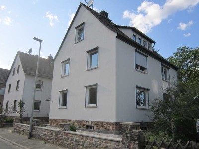 Geräumiges Einfamilienhaus mit 6 Zimmern in Geisenheim-Johannisberg