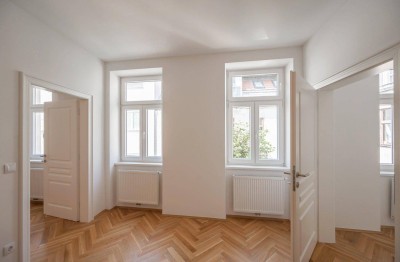 ++NEU++ Außergewöhnlicher 2-Zimmer Altbau-ERSTBEZUG! totale Hofruhelage!!