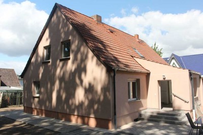 Freistehendes 7-Zimmer-Haus mit Garage in Fredersdorf-Vogelsdorf