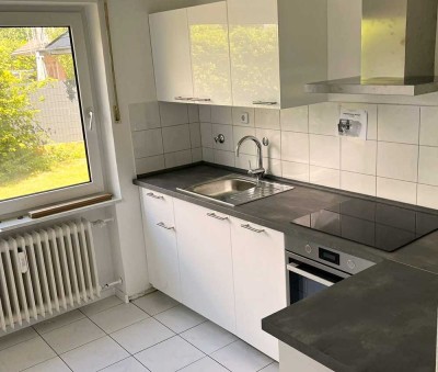 Renovierte 3Zi Wohnung mit Terrasse und Küche in ruhiger Lage in Kaarst-Linning/Vorst