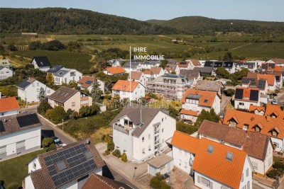 Aussicht genießen in Deidesheim - Moderne 4-Zimmer-Dachwohnung mit Dachterrasse!