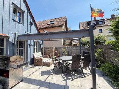 TOP! Modernisierte 5,5-Zi.-Maisonettewohnung * EBK * 3 TL-Bäder * 2 Terrassen *